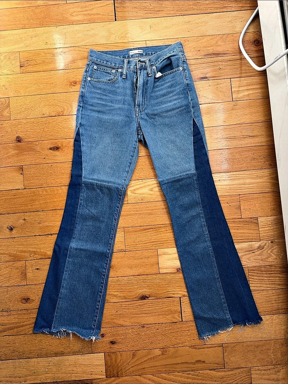 Madewell x ISKO Two-Tone Panel Flare Jeans Bootcut Jeans in Blue Size 24